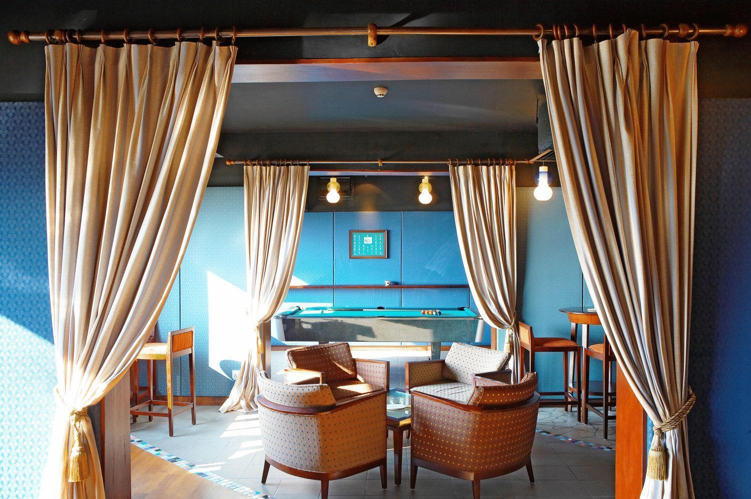 Hotel Hulhule Island 4*