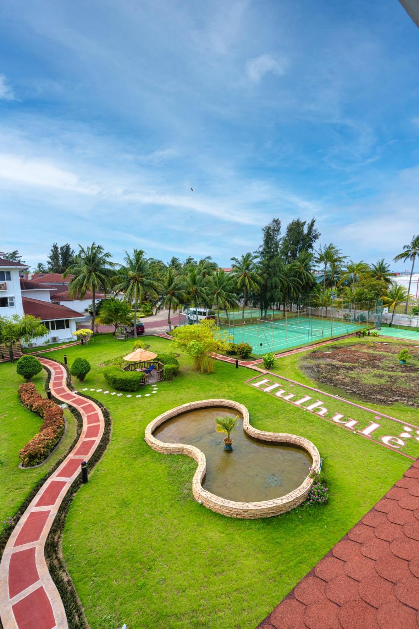 Hulhule Island Hotel- Private Access & Airport Pick-up And Drop Male
