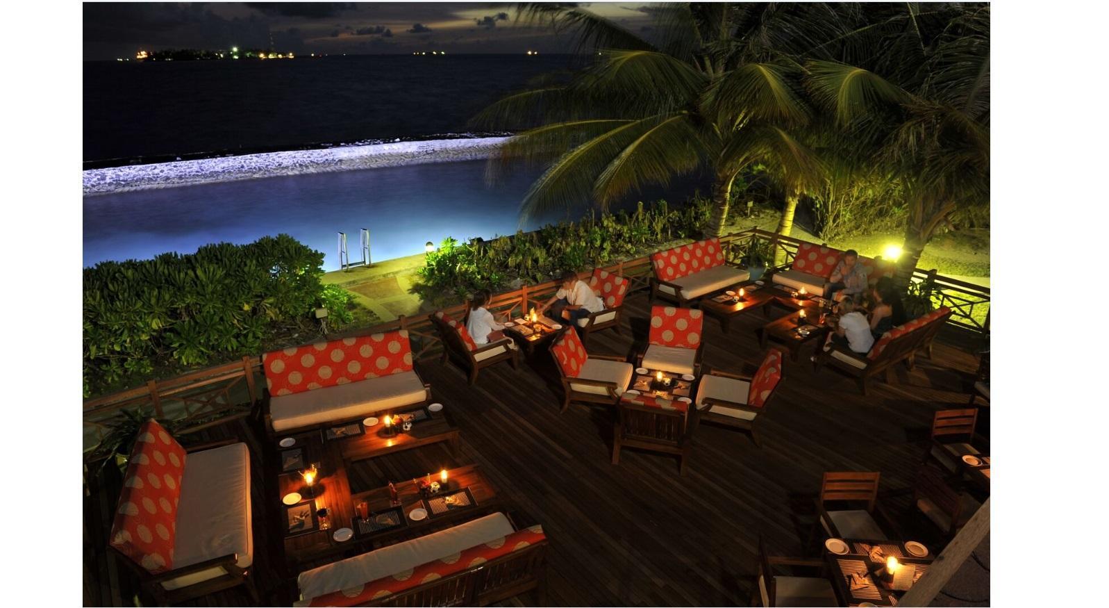 Hulhule Island Hotel