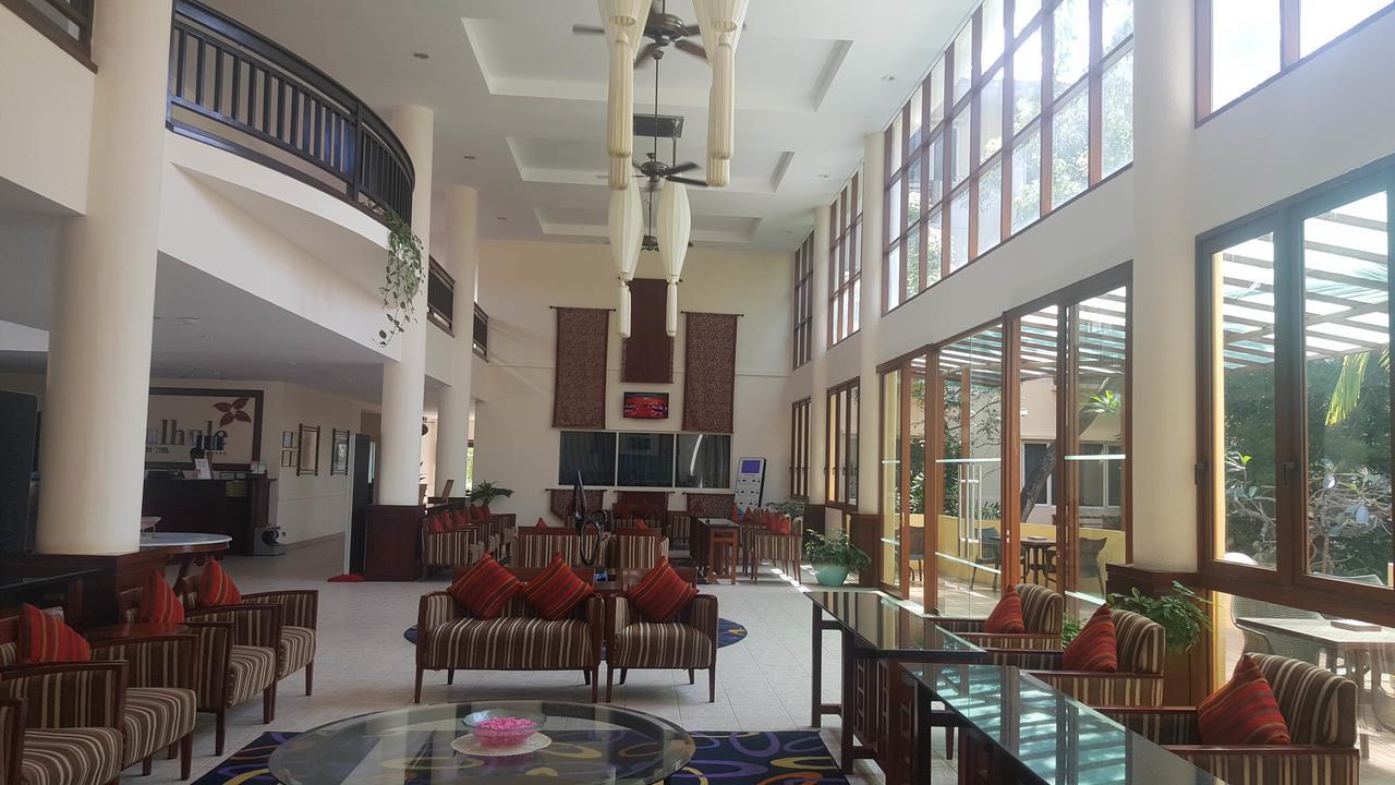 Hulhule Island 4* Male