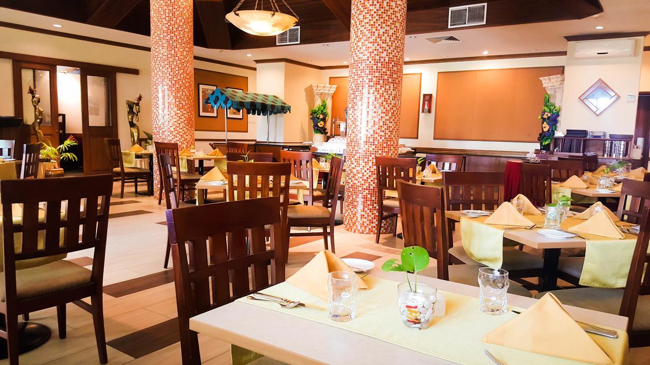 Hulhule Island Hotel Male