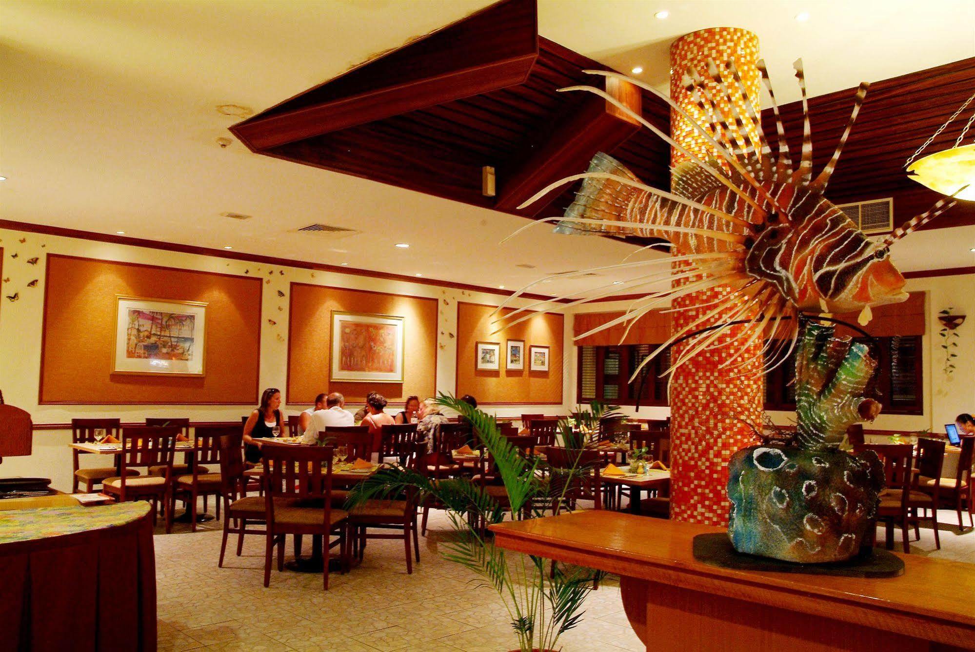 Hotel Hulhule Island Male