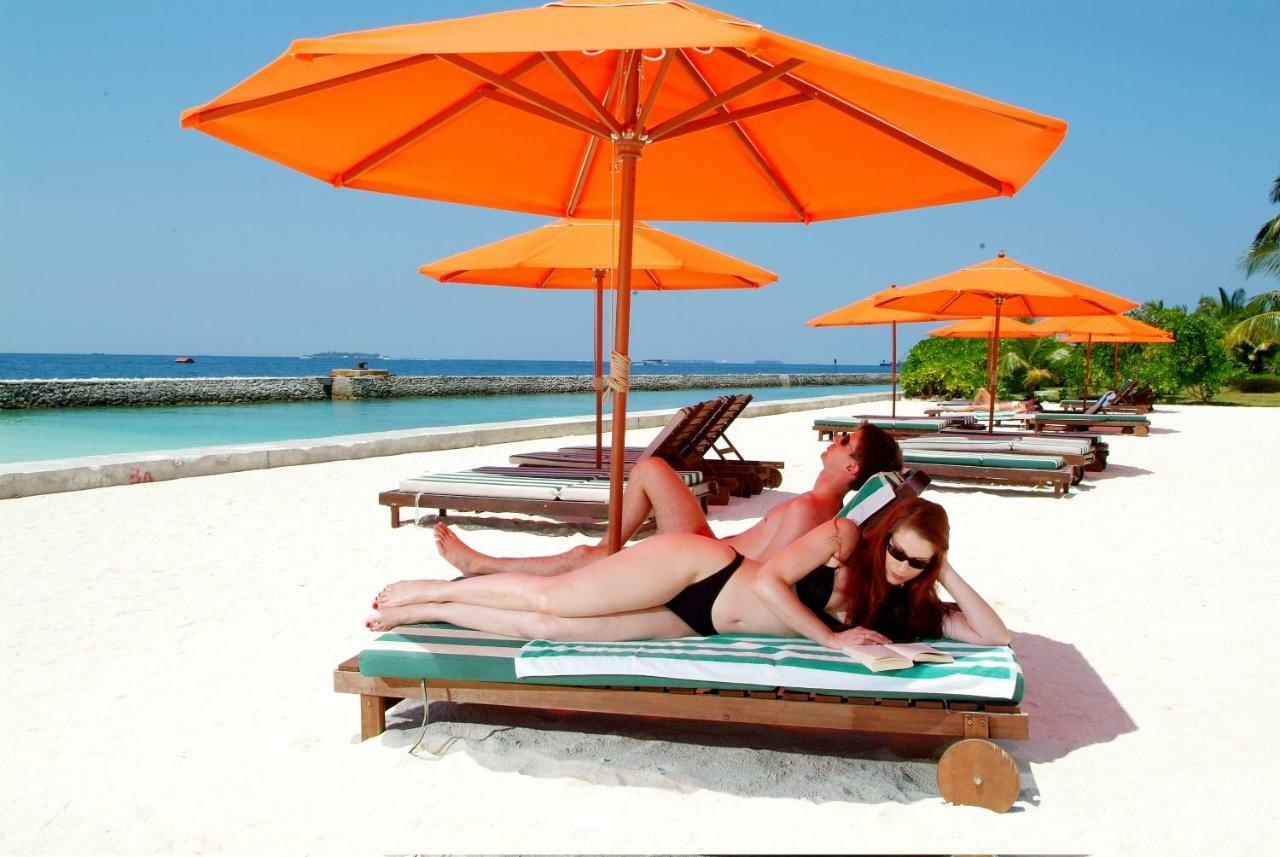 Hulhule Island Hotel