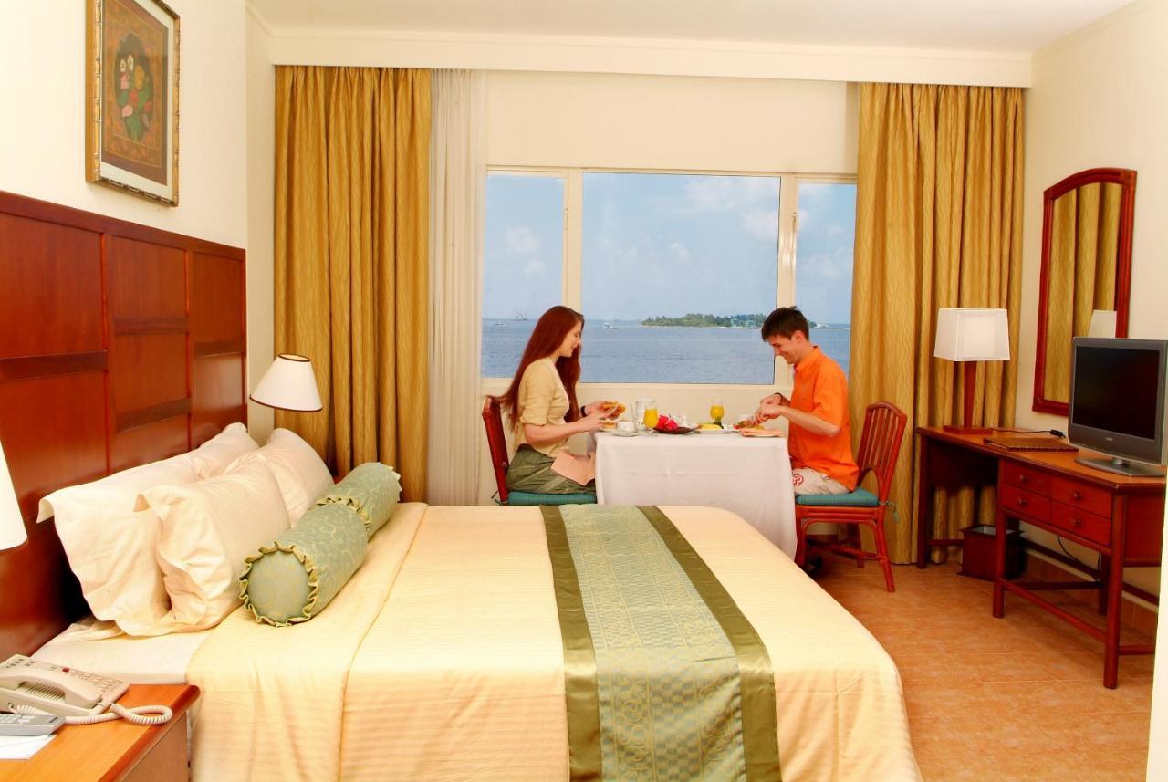 Hulhule Island Hotel 4*